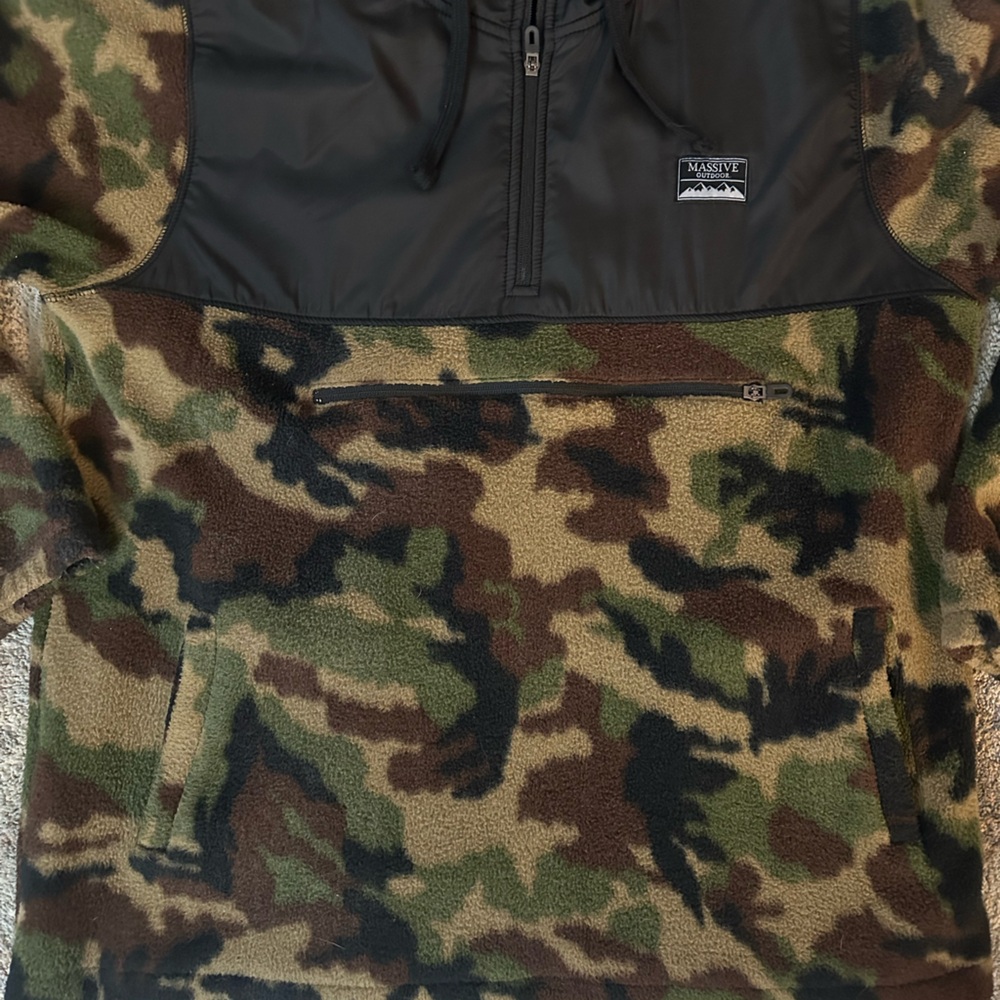 Camo Fleece Pullover Jacket - Picture 2 of 2